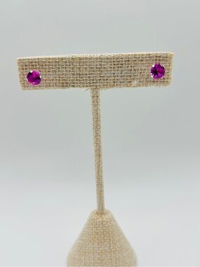 Pink Sapphire Stud Earrings - Classic Sparkle Silver Settings New